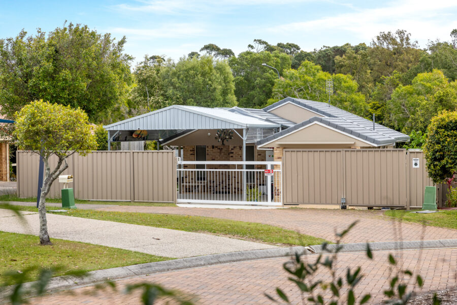 35-Darlington-Circuit-CURRIMUNDI-QLD-4551-1